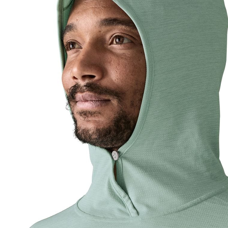 Load image into Gallery viewer, Patagonia Men's Cap Cool Sun Hoody in Thermal Blue / Thin Ice X-Dye Patagonia Men's Cap Cool Sun Hoody in Thermal Blue / Thin Ice X-Dye Patagonia Inc