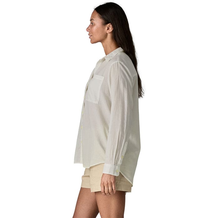 Load image into Gallery viewer, Patagonia Women's Lightweight A/C Buttondown in White Patagonia Women's Lightweight A/C Buttondown in White Patagonia Inc