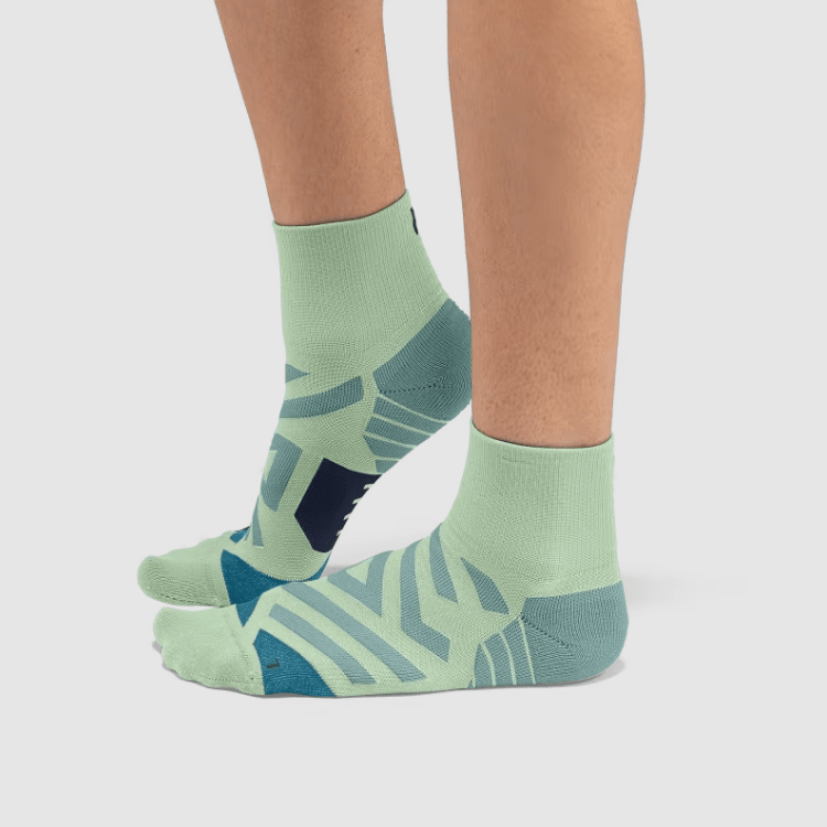 Load image into Gallery viewer, Zest | Moss / SM On Performance Mid Sock - Women&#39;s On
