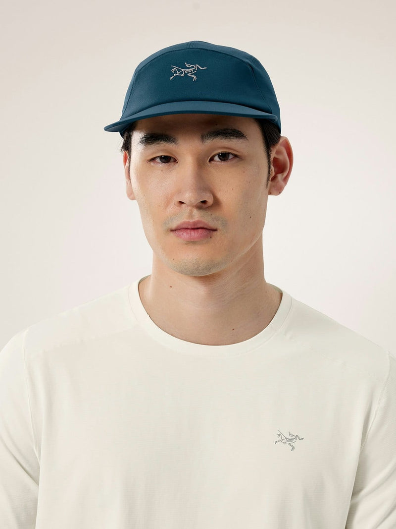 Load image into Gallery viewer, Arc&#39;teryx Gamma 5 Panel Cap in Nightscape / Soli Arc&#39;teryx Gamma 5 Panel Cap in Nightscape / Soli Arcteryx
