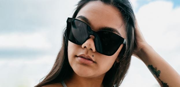 Load image into Gallery viewer, Blenders Eyewear Buttertron in Voodoo Vixen Blenders Eyewear Buttertron in Voodoo Vixen Blenders Eyewear
