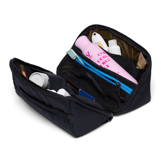 Black Cotopaxi Viaje Toiletry Kit in Black Cotopaxi Viaje Toiletry Kit in Black Cotopaxi