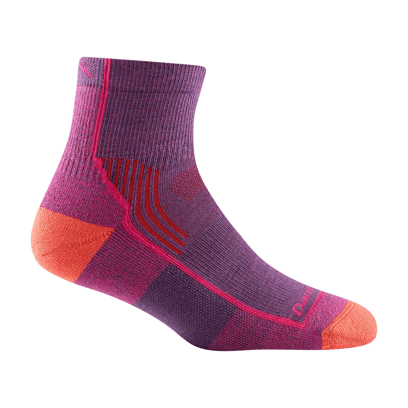 Load image into Gallery viewer, Berry / MED Darn Tough Hiker Quarter Midweight Sock - Women&#39;s Darn Tough
