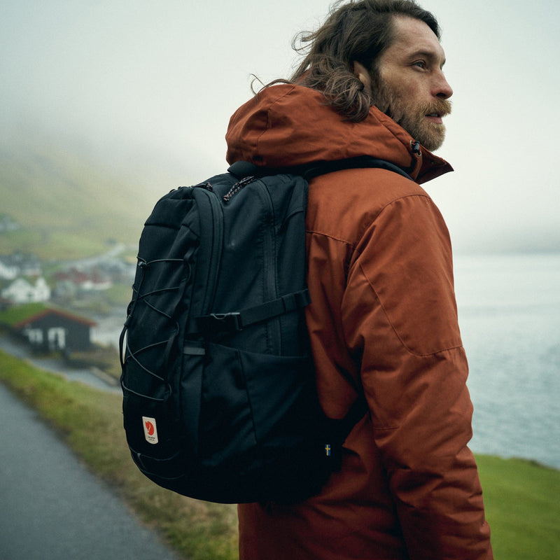 Load image into Gallery viewer, Black Fjallraven Skule 28 Backpack Fjallraven
