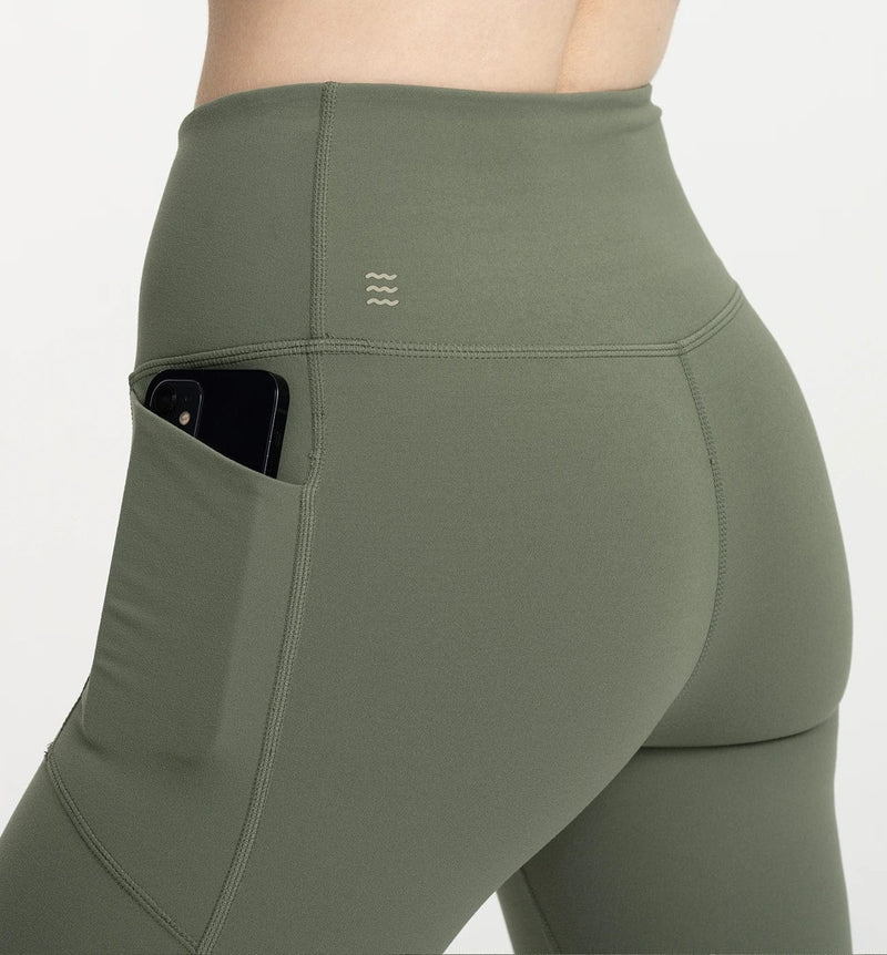 Load image into Gallery viewer, Free Fly All Day Pocket Legging - Women&#39;s Free Fly
