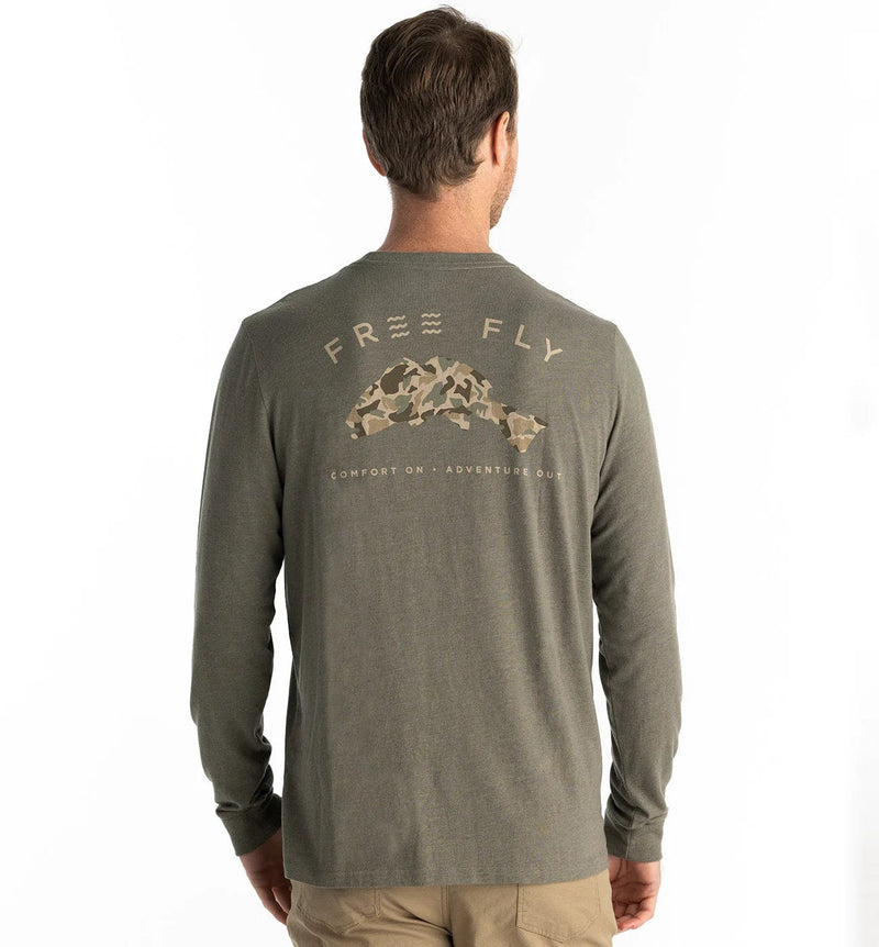 Load image into Gallery viewer, Heather Fatigue / SM Free Fly Redfish Camo Longsleeve Tee - Men&#39;s Free Fly
