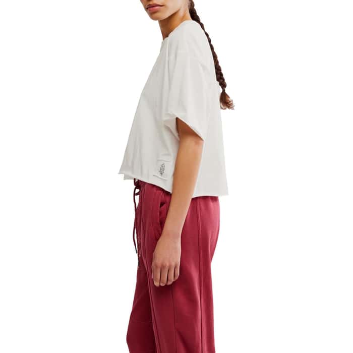 Load image into Gallery viewer, Free People Movement Women&#39;s Inspire Tee Logo Free People Movement Women&#39;s Inspire Tee Logo Free People
