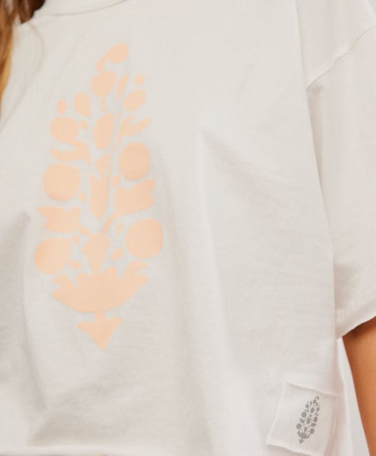 Free People Women's Inspire Tee Logo in White / Pastel Peach Free People Women's Inspire Tee Logo in White / Pastel Peach Free People