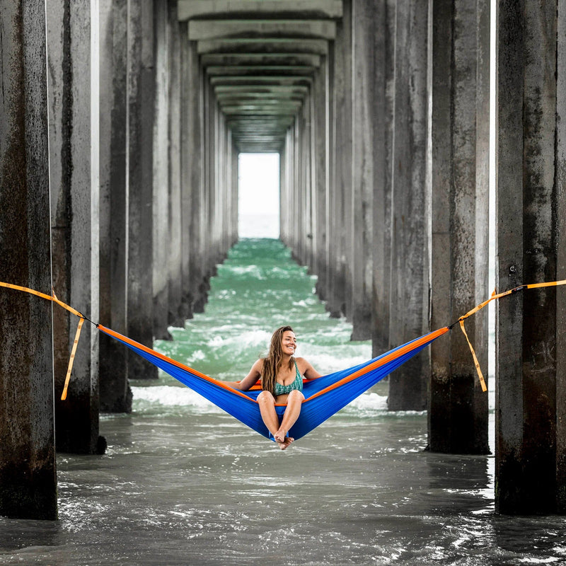 Load image into Gallery viewer, Navy/Light Blue Grand Trunks Double Hammock With Straps GRAND TRUNK
