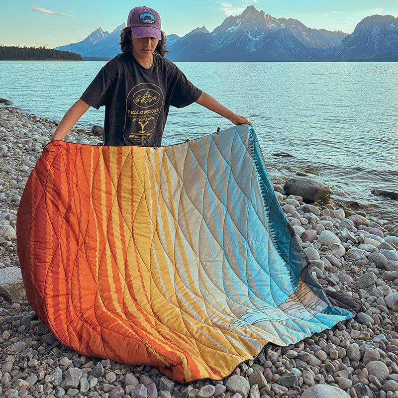 Load image into Gallery viewer, Yellowstone Nomadix Puffer Blanket: Yellowstone National Park Nomadix
