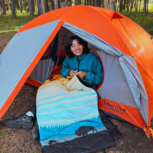 Yellowstone Nomadix Puffer Blanket: Yellowstone National Park Nomadix