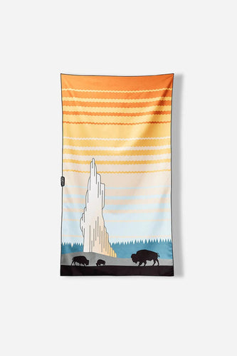 Yellowstone National Parks Nomadix Ultralight Towel: Yellowstone National Park nomadix
