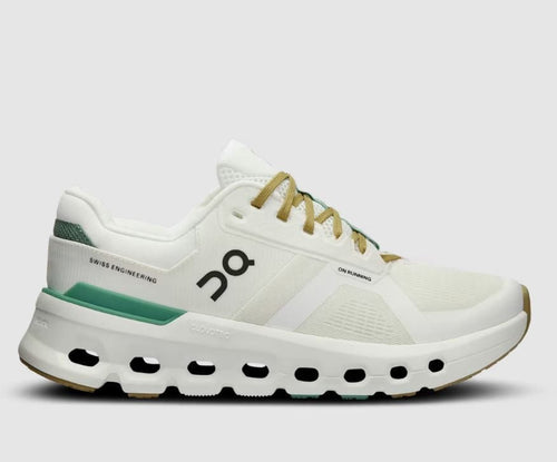 White / Green / 6 On Women's Cloudrunner 2 in White / Green On Women's Cloudrunner 2 in White / Green On