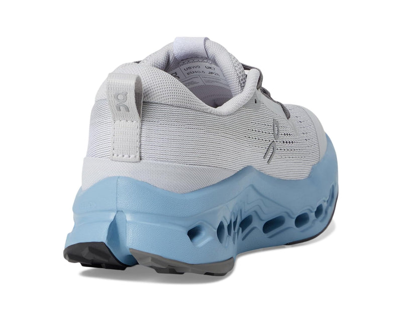 Load image into Gallery viewer, On Women&#39;s Cloudsurfer Trail 2 in Glacier / Dust On Women&#39;s Cloudsurfer Trail 2 in Glacier / Dust On
