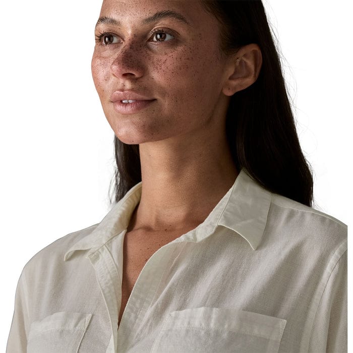 Load image into Gallery viewer, Patagonia Women's Lightweight A/C Buttondown in White Patagonia Women's Lightweight A/C Buttondown in White Patagonia Inc
