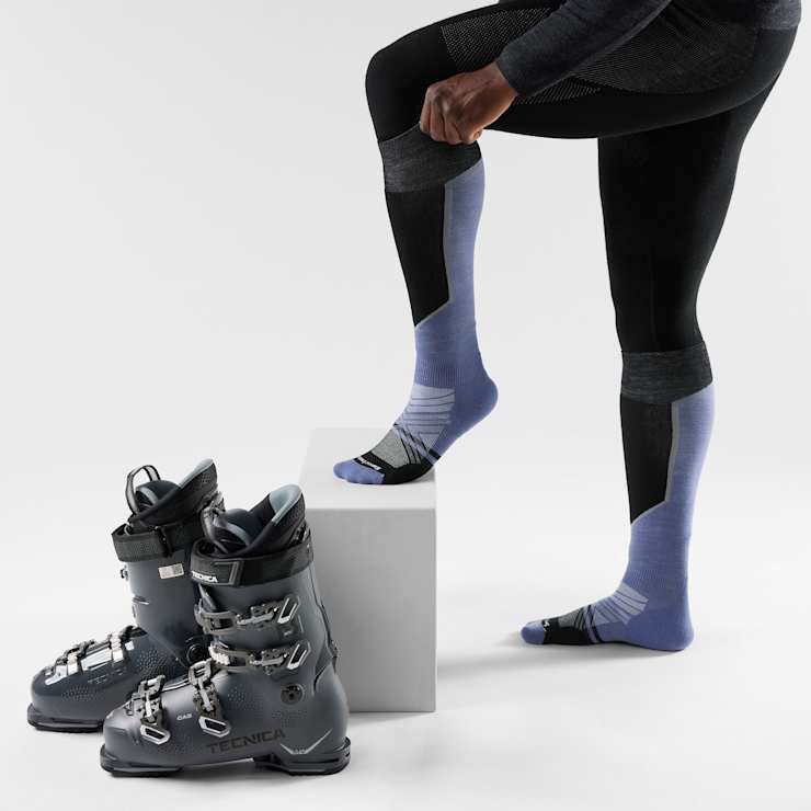 Load image into Gallery viewer, Nightfall Blue / LRG Smartwool Ski Extra Stretch Over The Calf Socks in Nightfall Blue Smartwool Ski Extra Stretch Over The Calf Socks in Nightfall Blue Smartwool Corp
