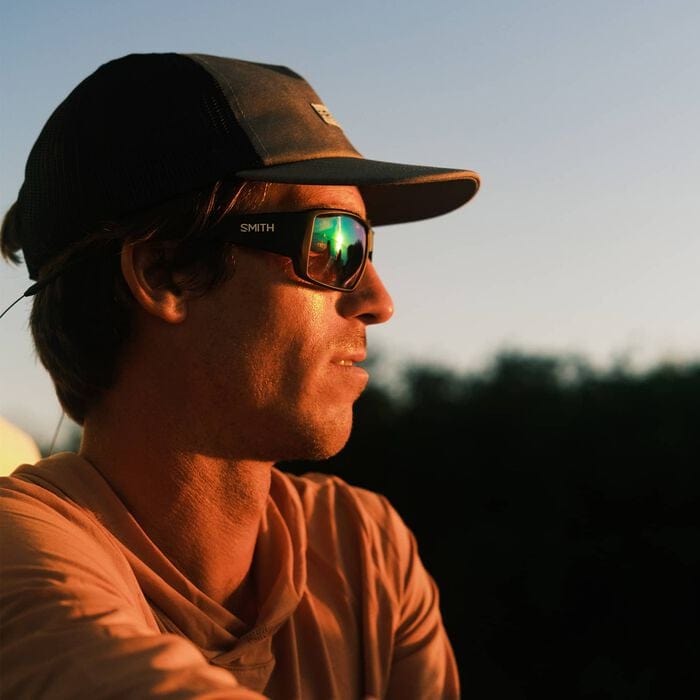 Load image into Gallery viewer, Brown / Green Smith Optics Guide&#39;s Choice XL sunglasses in Matte Tortoise with ChromaPop Glass PolarChromic Brown Green Mirror lenses Smith Optics Guide&#39;s Choice XL sunglasses in Matte Tortoise with ChromaPop Glass PolarChromic Brown Green Mirror lenses Smith Sport Optics
