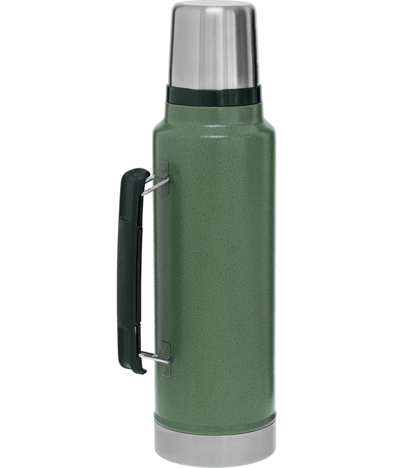 Load image into Gallery viewer, Hammertone Green Stanley Classic Legendary Bottle | 1.5 Quart Stanley
