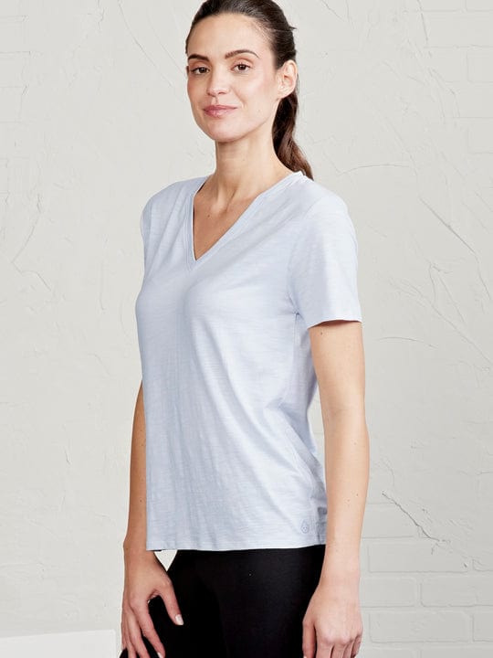 Load image into Gallery viewer, Tasc All Day V-Neck Tee - Women&#39;s Tasc All Day V-Neck Tee - Women&#39;s Tasc
