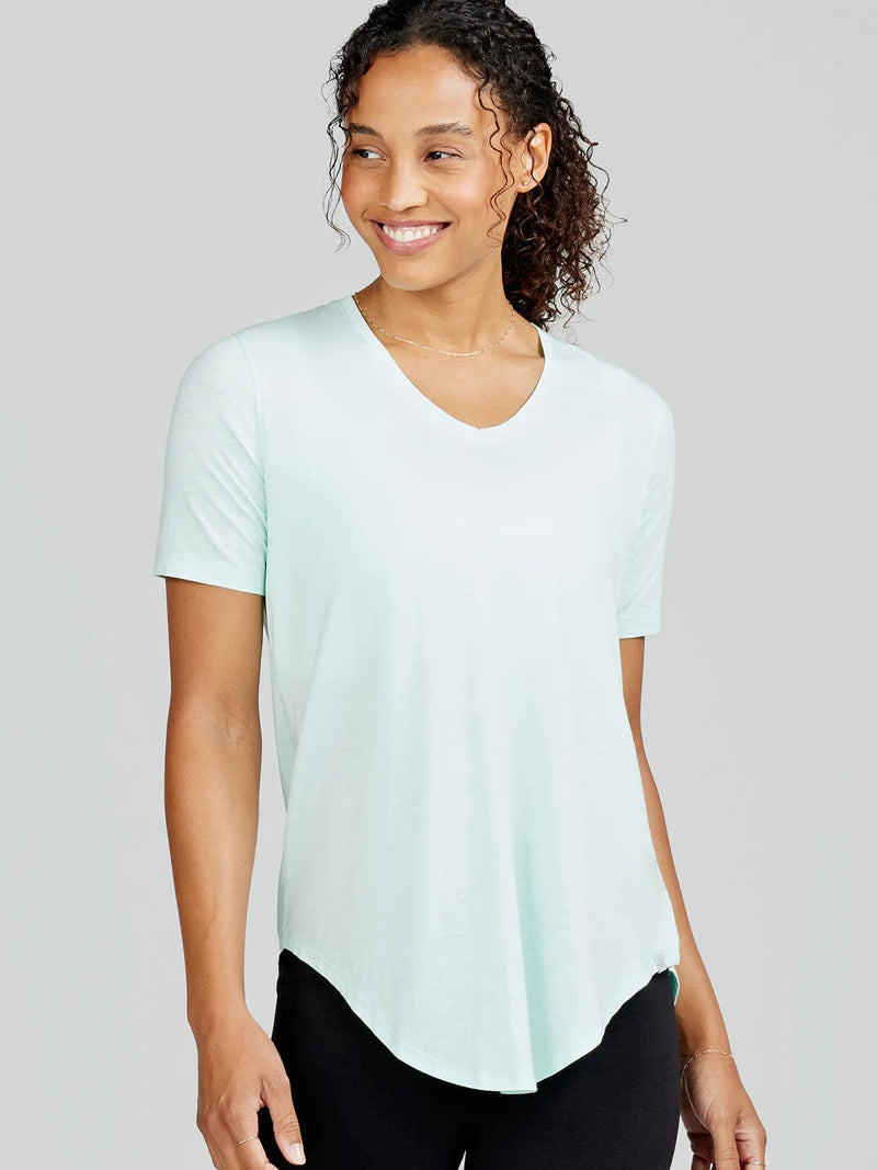 Load image into Gallery viewer, Serene / XL Tasc Longline T-Shirt - Women&#39;s Tasc
