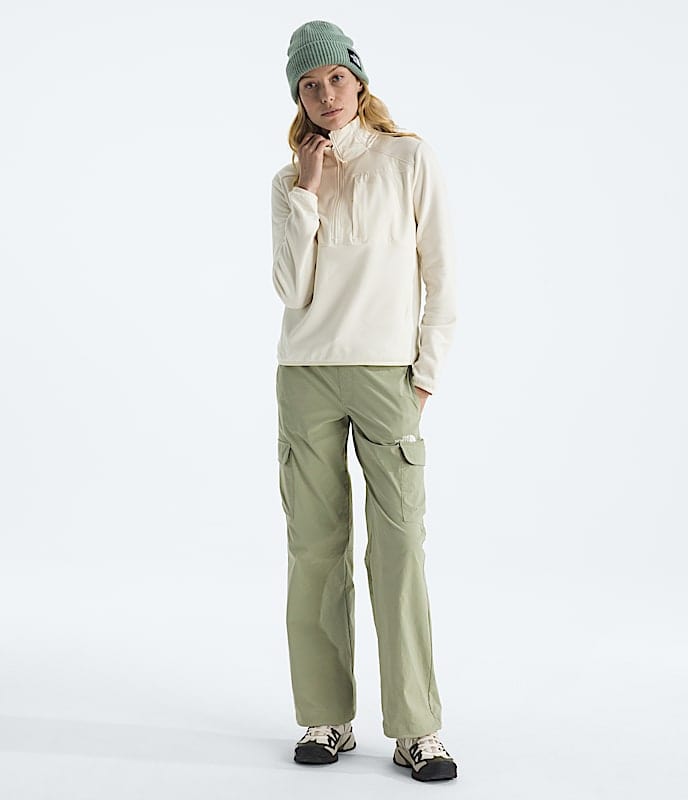Load image into Gallery viewer, The North Face Women&#39;s Performance Fleece 1/4 Zip The North Face Women&#39;s Performance Fleece 1/4 Zip The North Face

