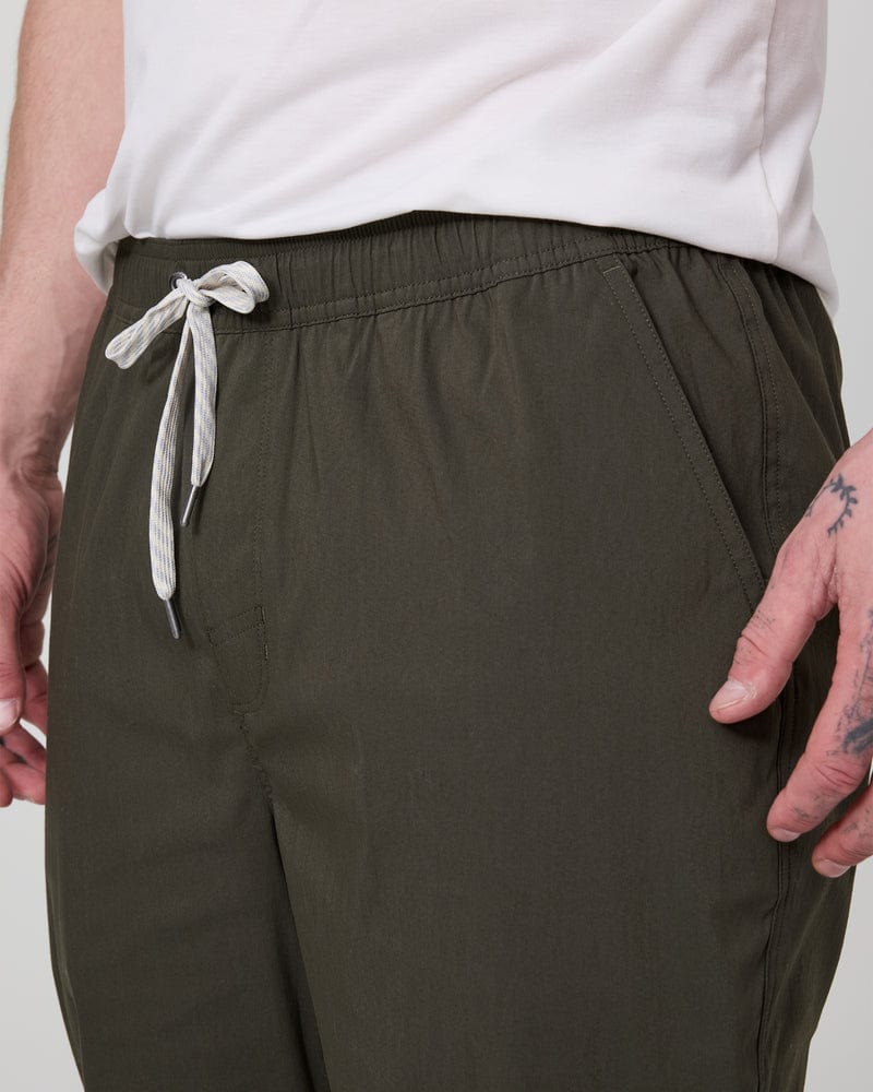 Load image into Gallery viewer, Vuori Kore Everyday Pant Lined 30&quot; Vuori Kore Everyday Pant Lined 30&quot; Vuori
