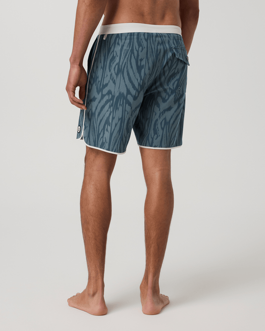 Vuori Men's Cruise Boardshort 7" in Blue Sea Mirage Vuori Men's Cruise Boardshort 7" in Blue Sea Mirage Vuori