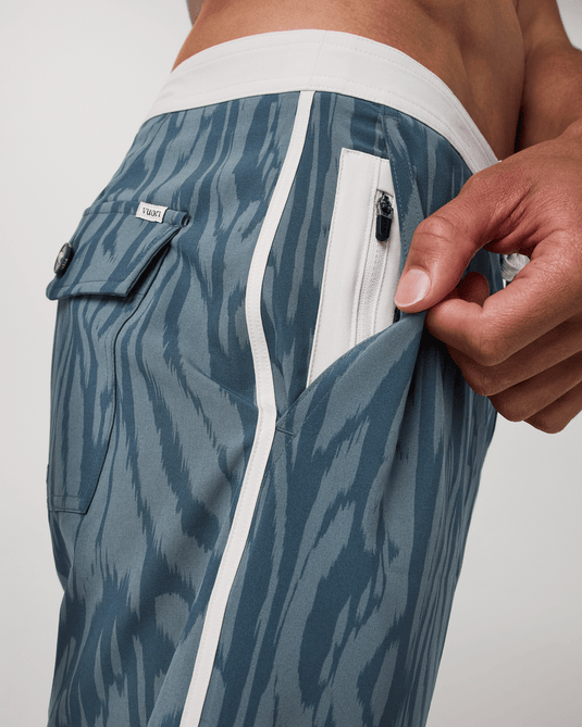 Vuori Men's Cruise Boardshort 7" in Blue Sea Mirage Vuori Men's Cruise Boardshort 7" in Blue Sea Mirage Vuori