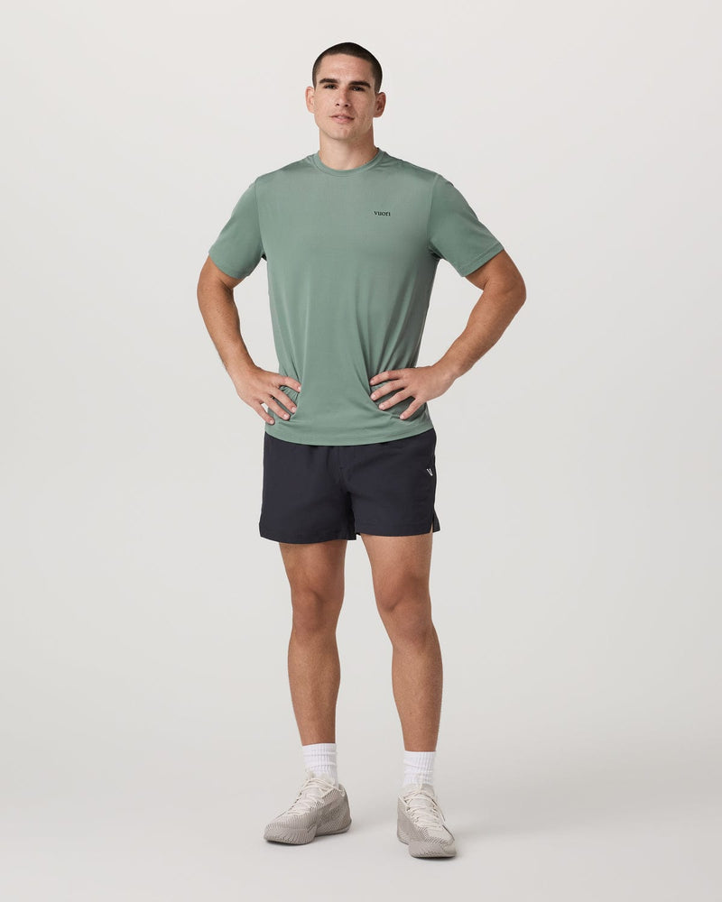 Load image into Gallery viewer, Vuori Men&#39;s Short Sleeve Viewpoint Performance Tee 2.0 in Thyme Vuori Men&#39;s Short Sleeve Viewpoint Performance Tee 2.0 in Thyme Vuori
