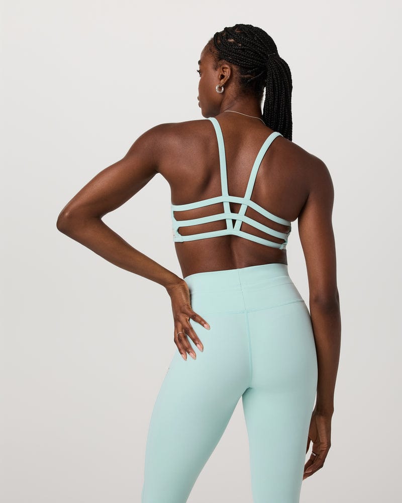 Load image into Gallery viewer, Vuori Yosemite Bra - Women&#39;s Vuori Yosemite Bra - Women&#39;s Vuori
