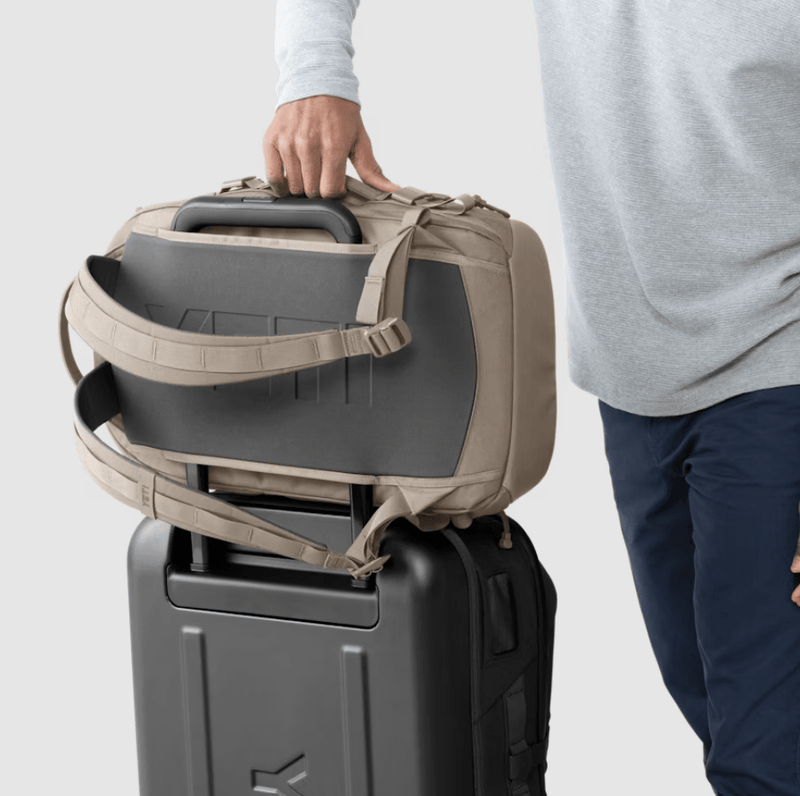 Load image into Gallery viewer, Cape Taupe Yeti Crossroads Backpack 27L in Cape Taupe Yeti Crossroads Backpack 27L in Cape Taupe Yeti Coolers
