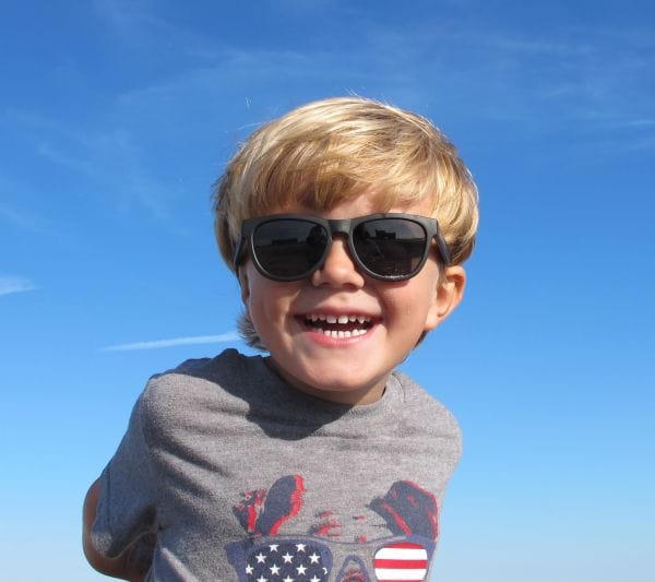 Load image into Gallery viewer, Jet Black / Ages 3-7 Minishades Polarized Sunglasses Jet Black - Kids&#39; MINISHADES
