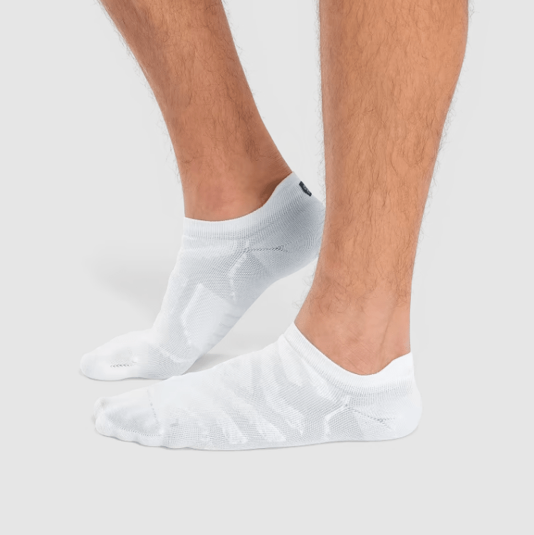 Load image into Gallery viewer, White | Ivory / MED On Performance Low Sock - Men&#39;s On
