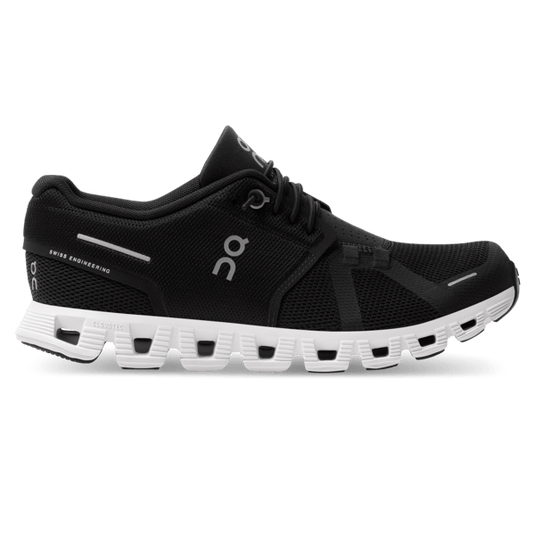 Black & White / 7 On Running Cloud 5 Shoes in Black | White - Men's On Running